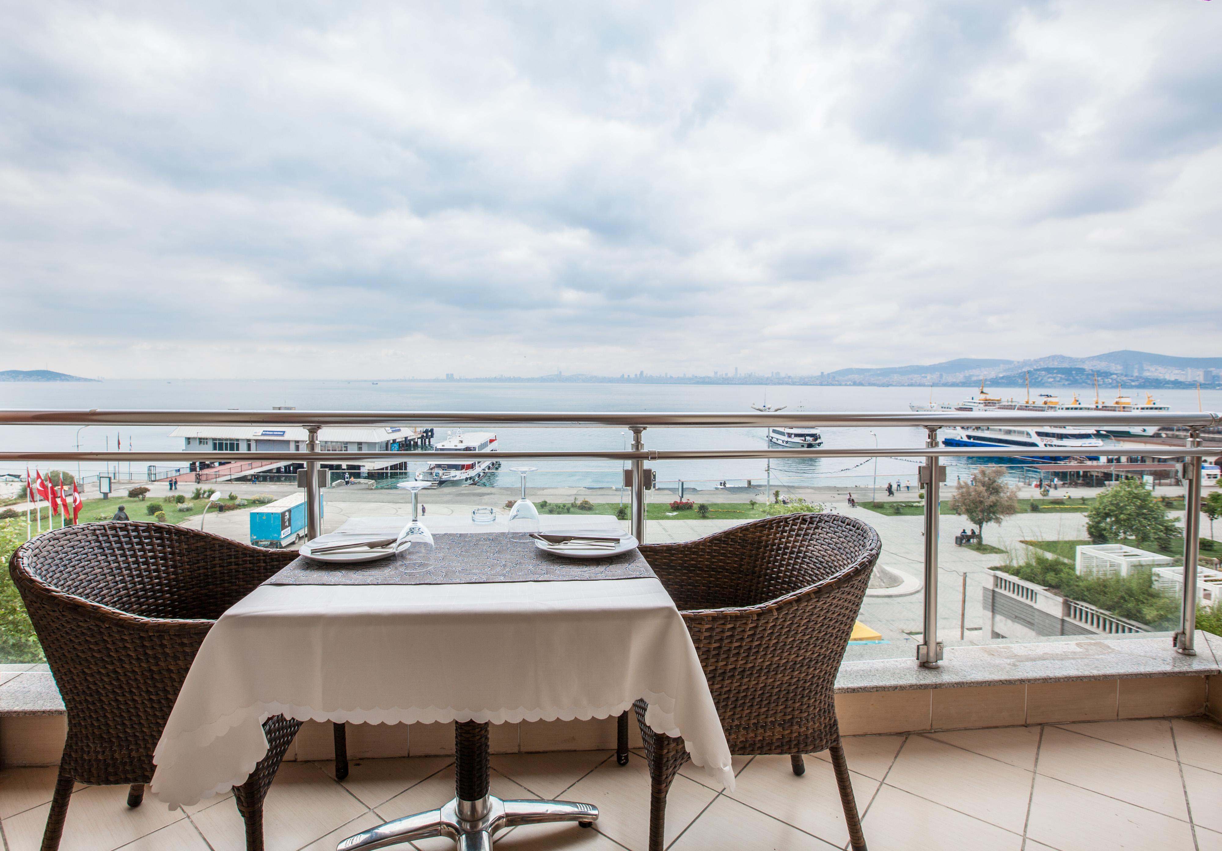 Buyukada Comfort Otel Adalar Exterior photo