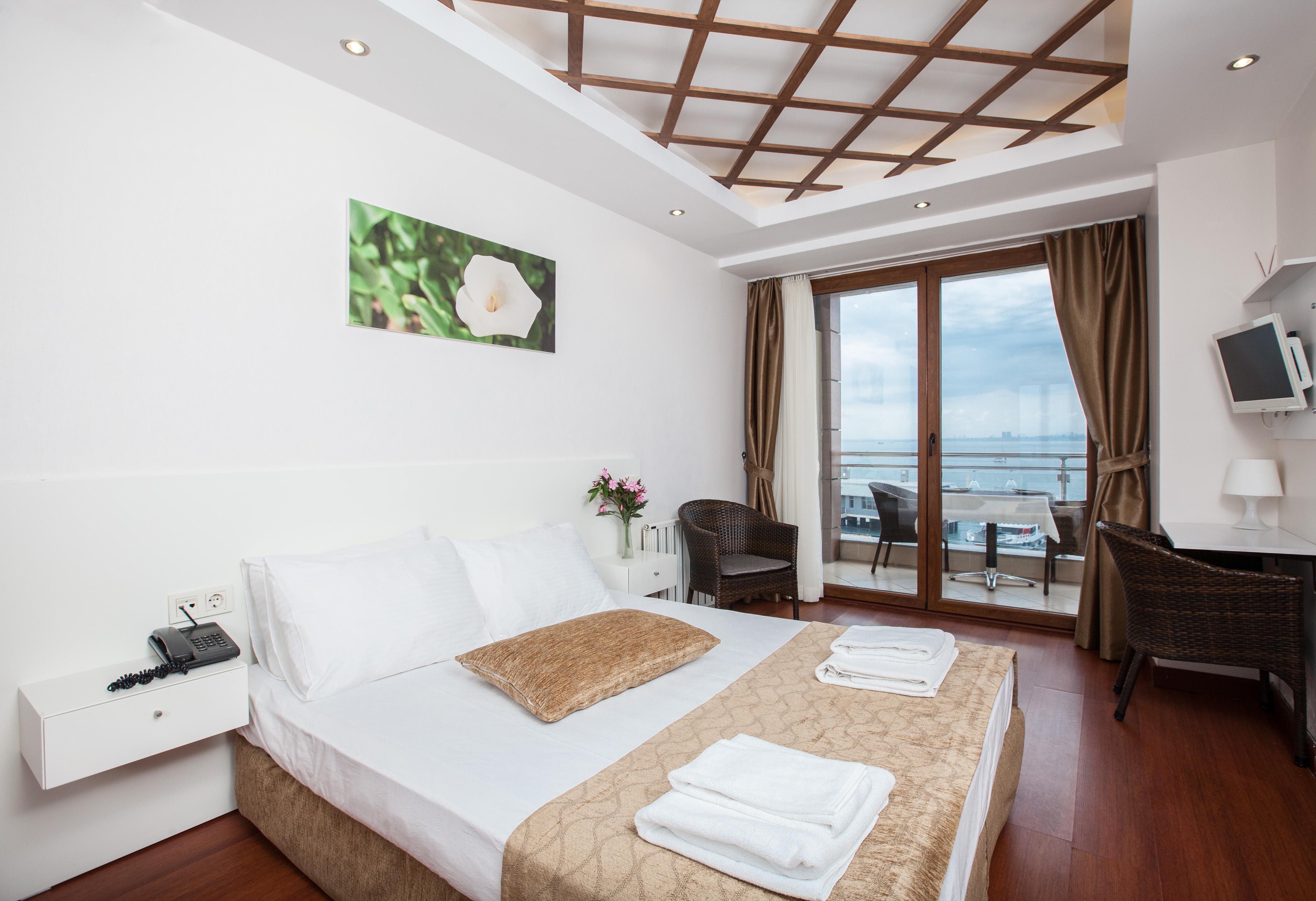 Buyukada Comfort Otel Adalar Exterior photo