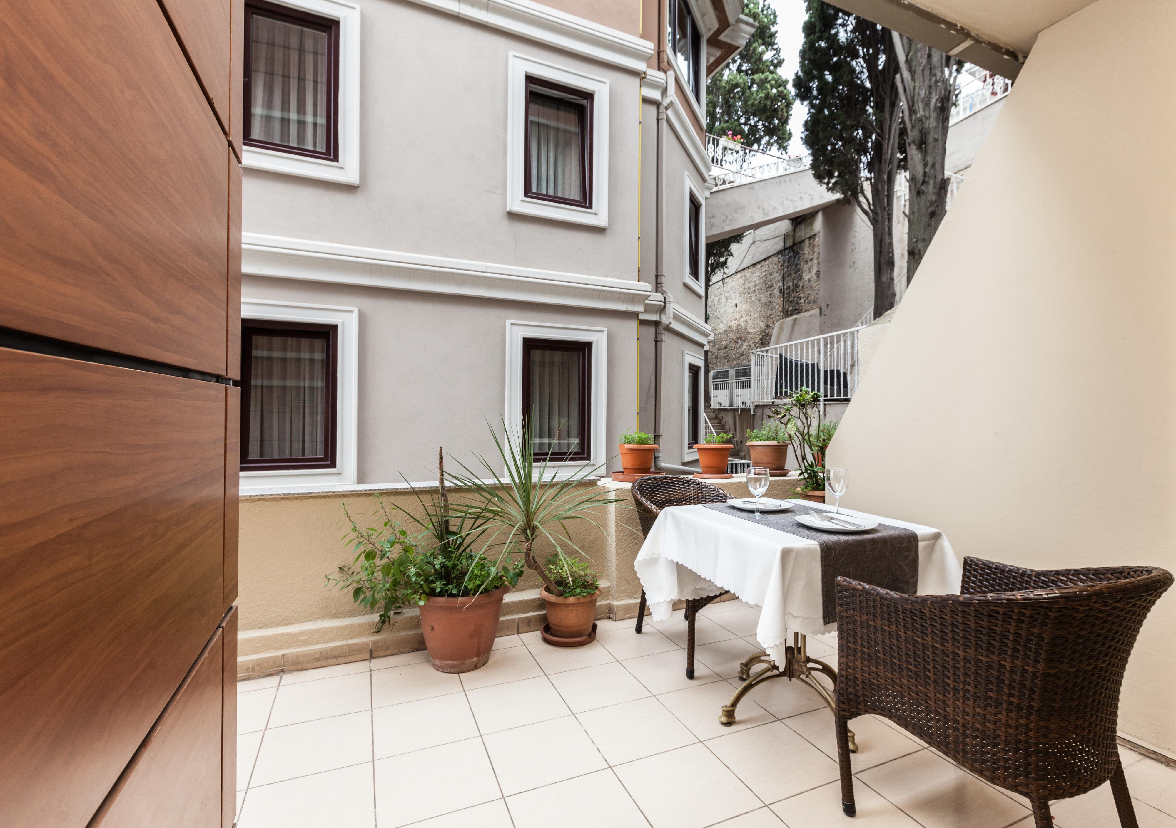 Buyukada Comfort Otel Adalar Exterior photo