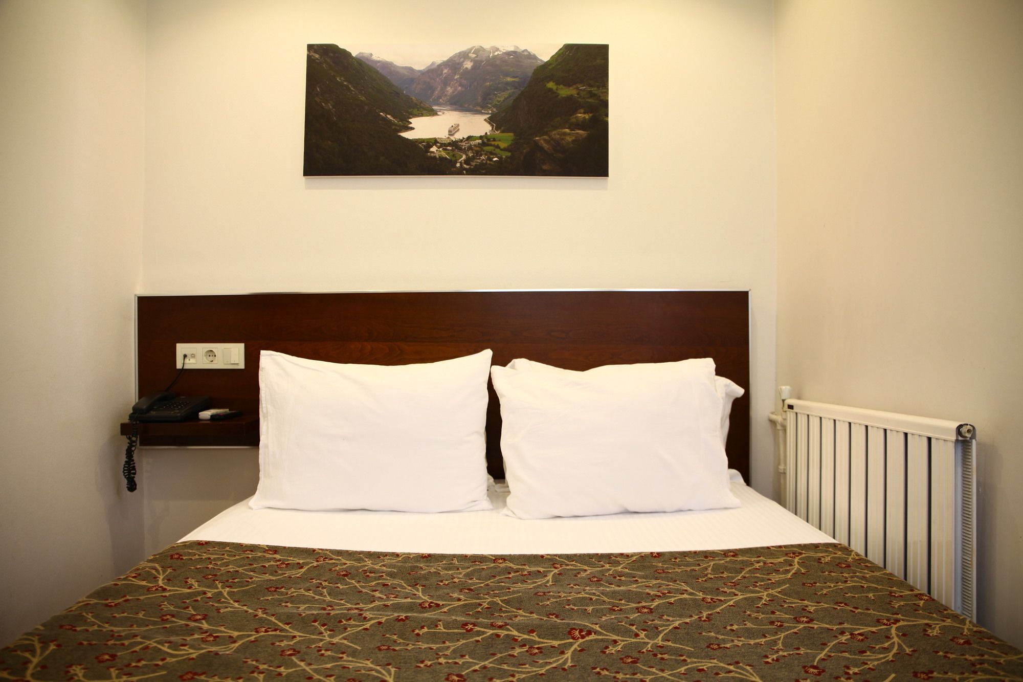 Buyukada Comfort Otel Adalar Exterior photo